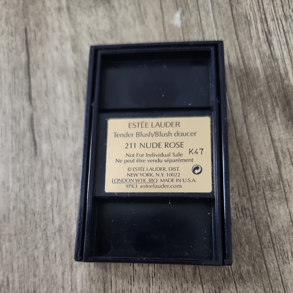 NEW Estee Lauder Tender Blush 211 Nude Rose Travel Size with Mirror